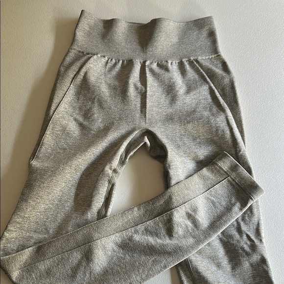 Gymshark - Picture 1 of 2